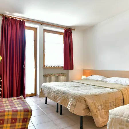 Agriturismo Fantelli Nicola Dimaro Exterior photo